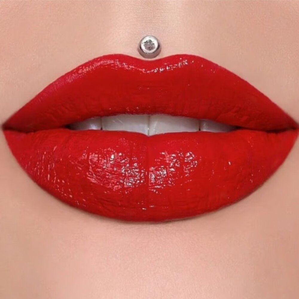 🎁 NIB 🎁 Jeffree Star - Supreme Gloss in Red Affair
